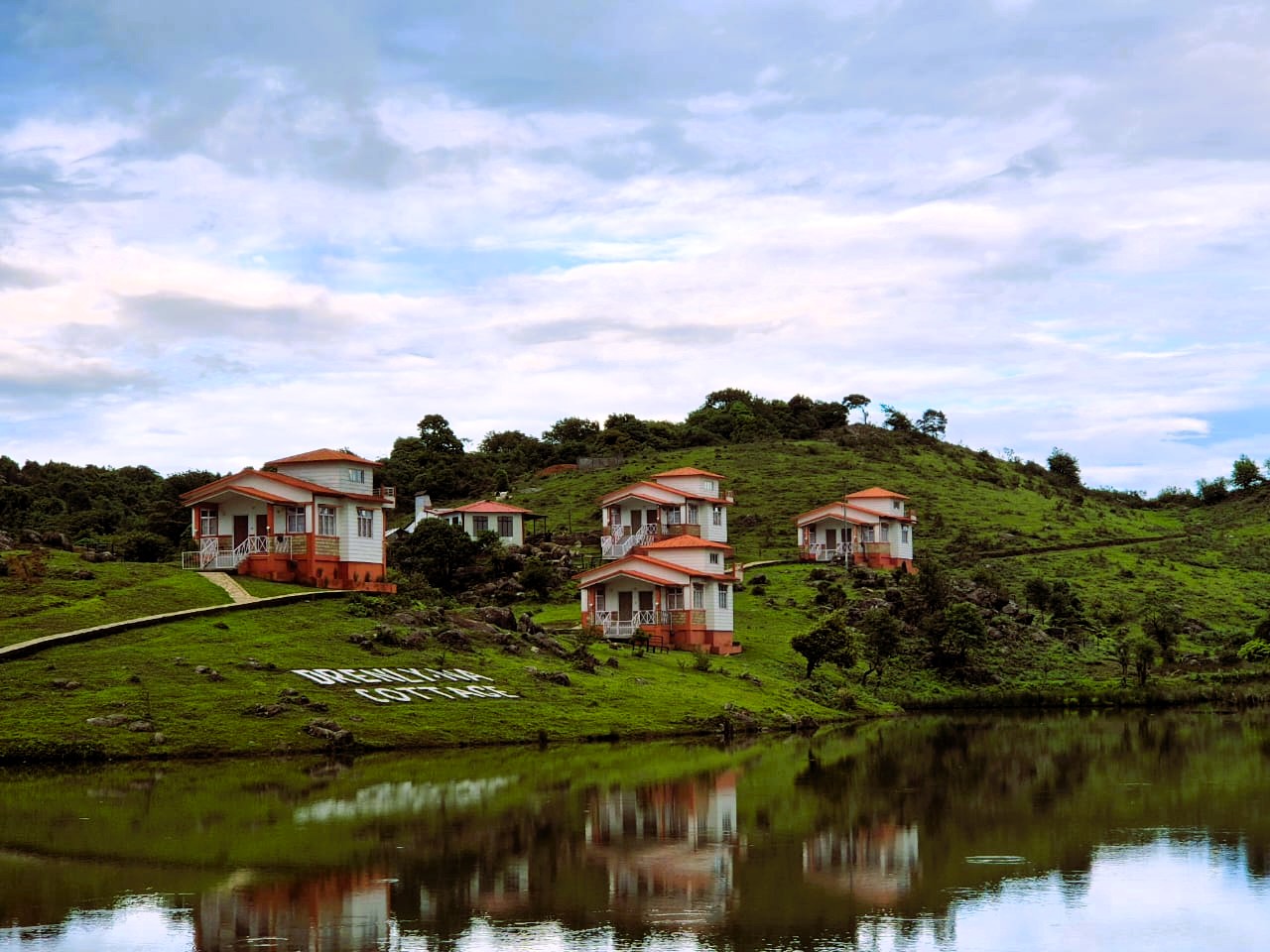Scenic cottage stay in Northeast India – perfect for a relaxing getaway.