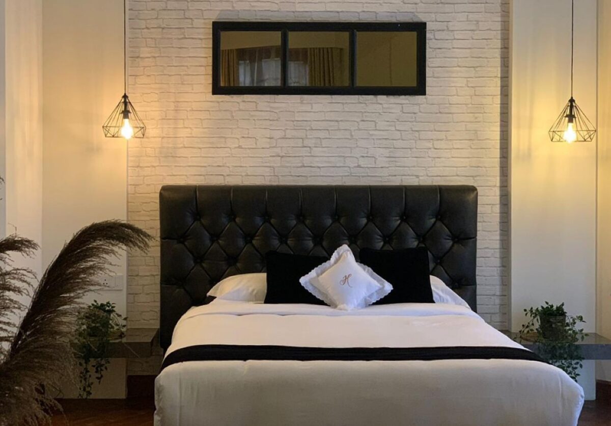 Executive room stay – premium comfort and luxury for business or leisure travelers.